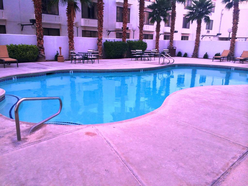 Ramada By Wyndham Terrible'S Hotel & Casino Jean Exterior foto